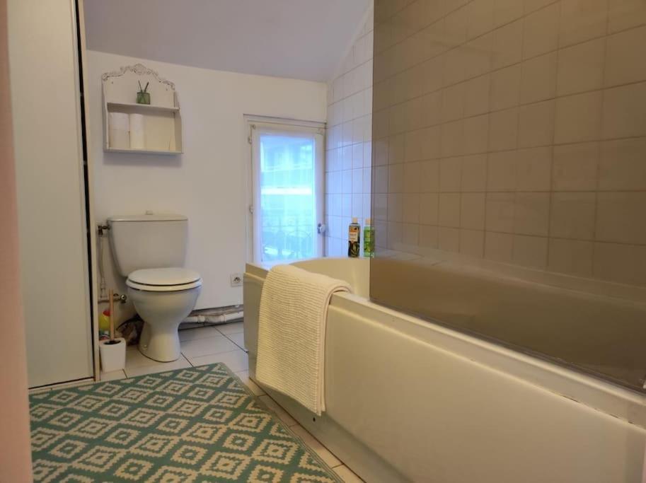 Charme Appartement Entier Pres Paris La Defense Nanterre Suresnes Exterior photo
